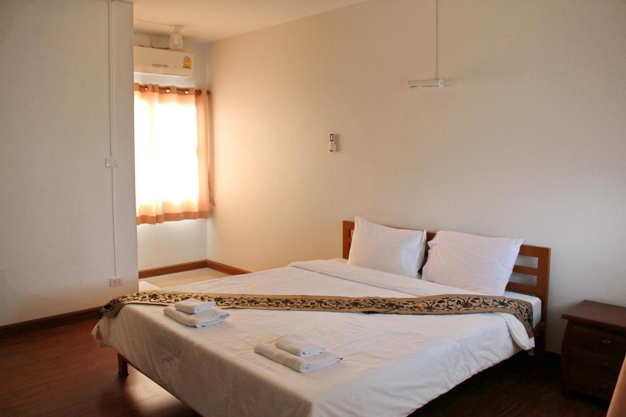 Hostel Mantra Place