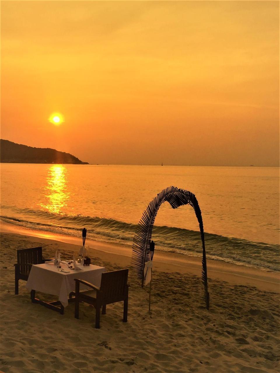 Kanok Buri Resort
