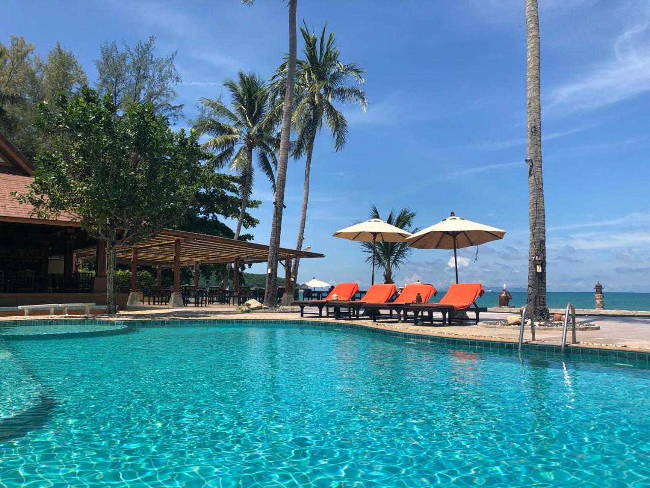 Kanok Buri Resort Lipa Noi