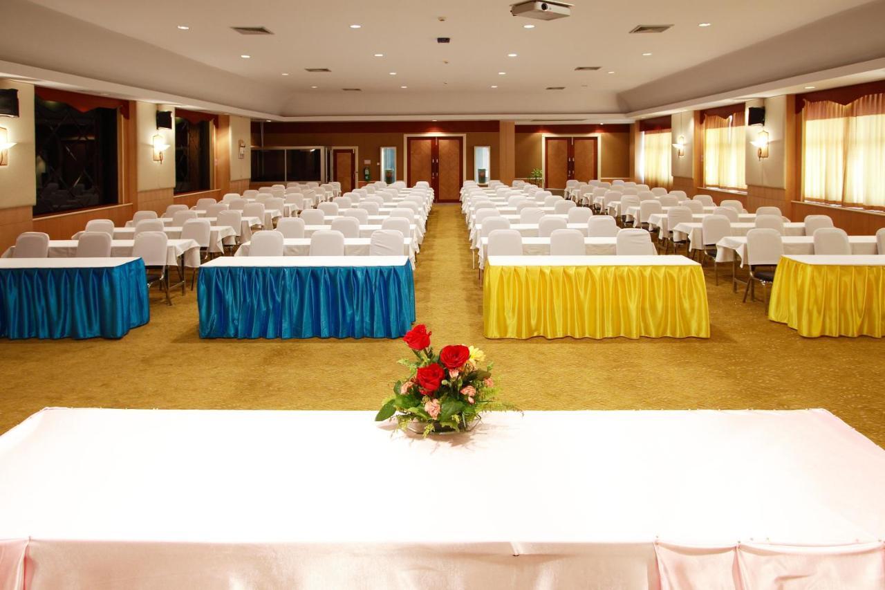 Golden Crown Grand 3*