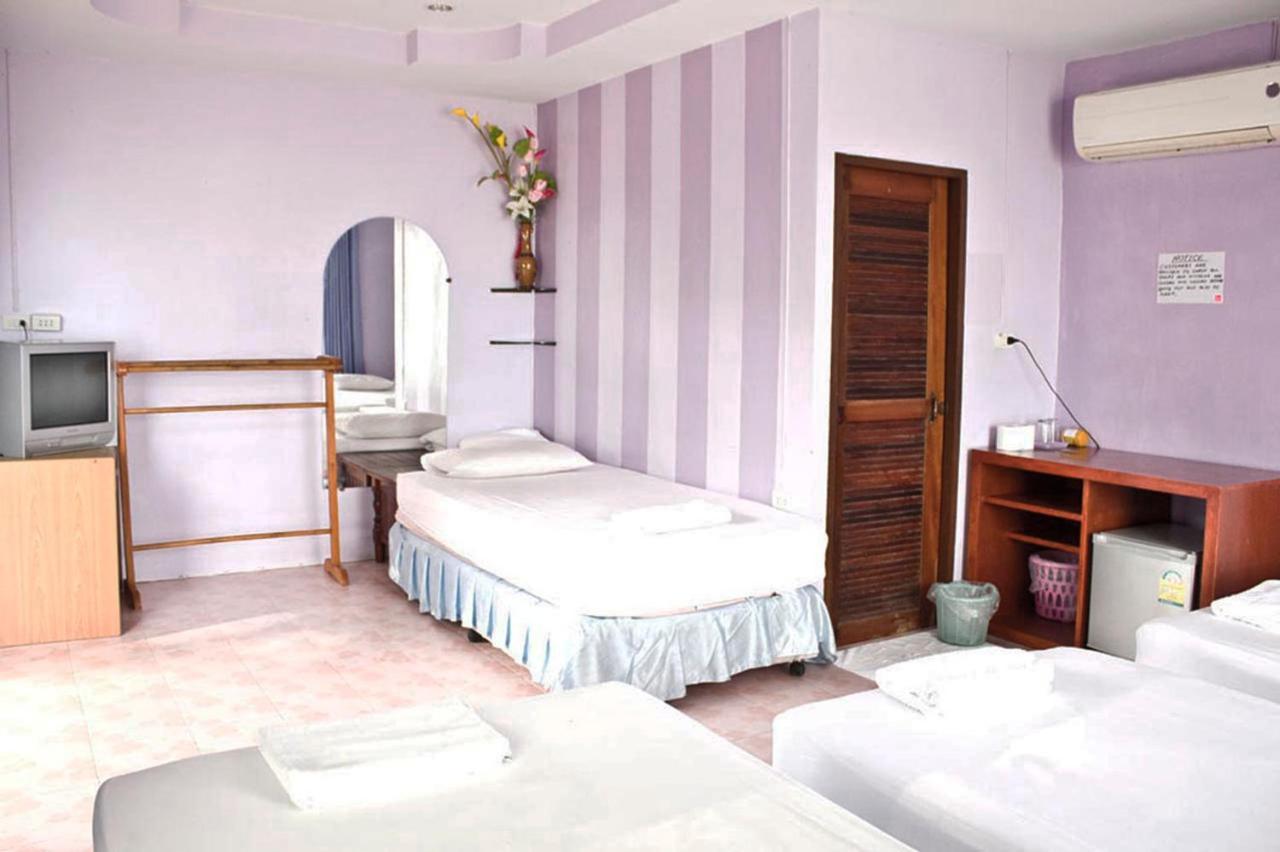 Siraya Beachfront Resort 3*