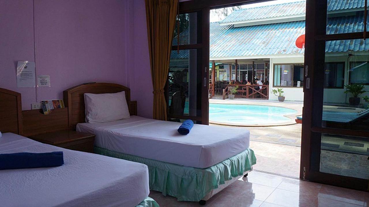 Siraya Beachfront Resort