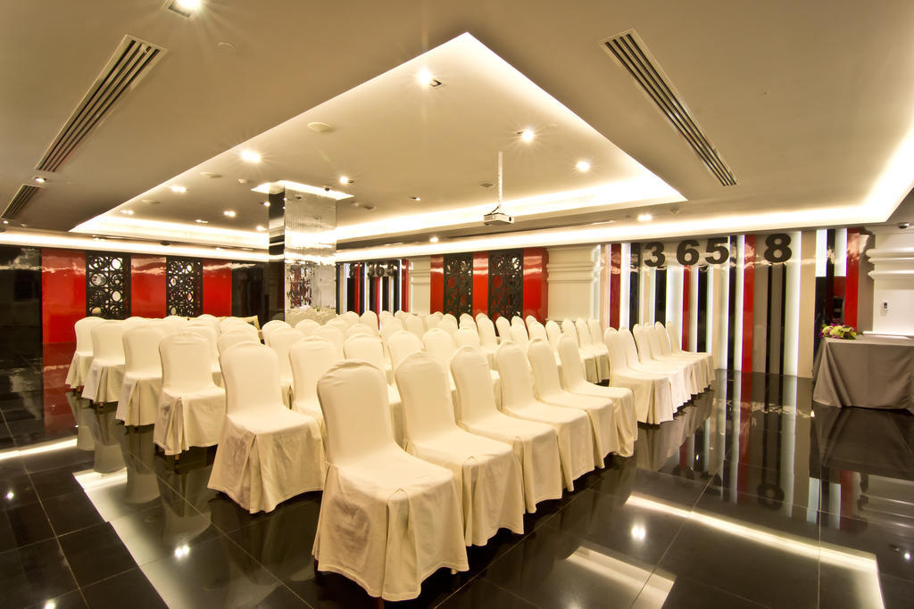 Tsix5 Hotel
