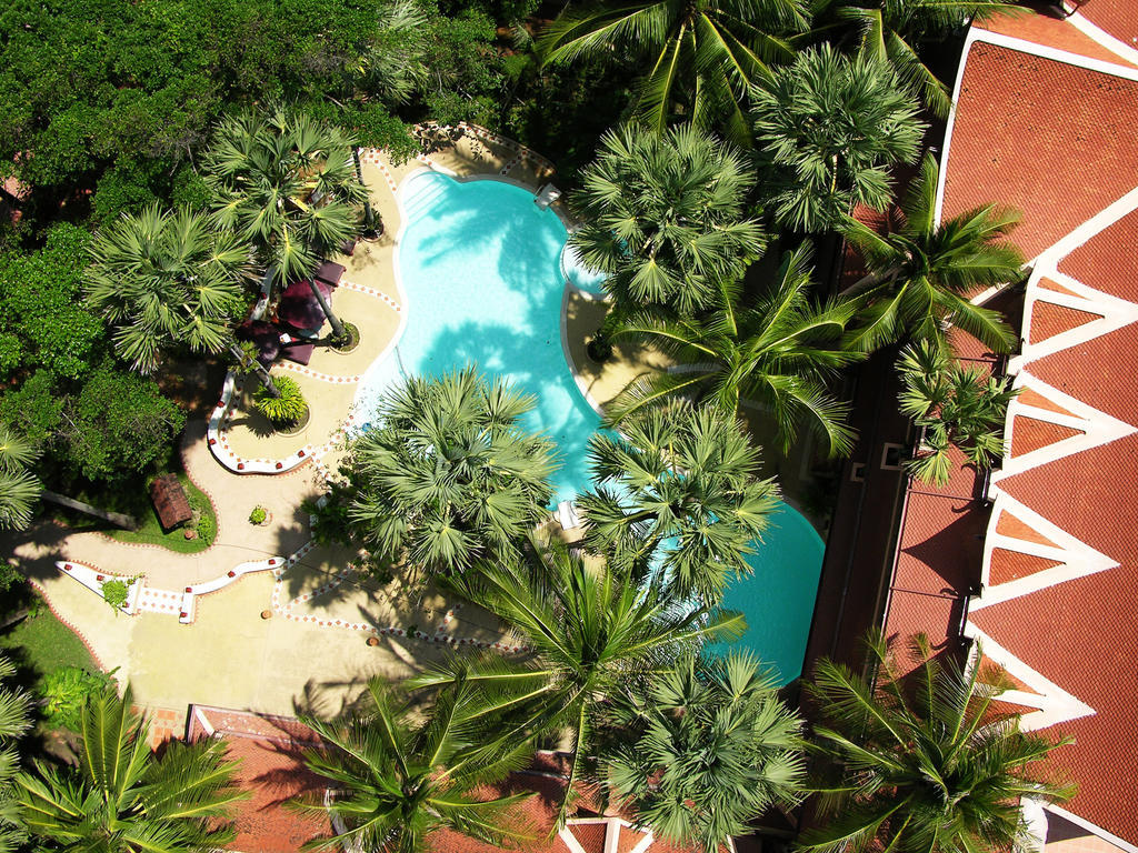 Royal Phawadee Village - 2 Minutes Walk To The Hotel 4*