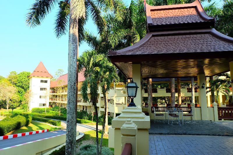 Hotel Wiang Indra Riverside 4*