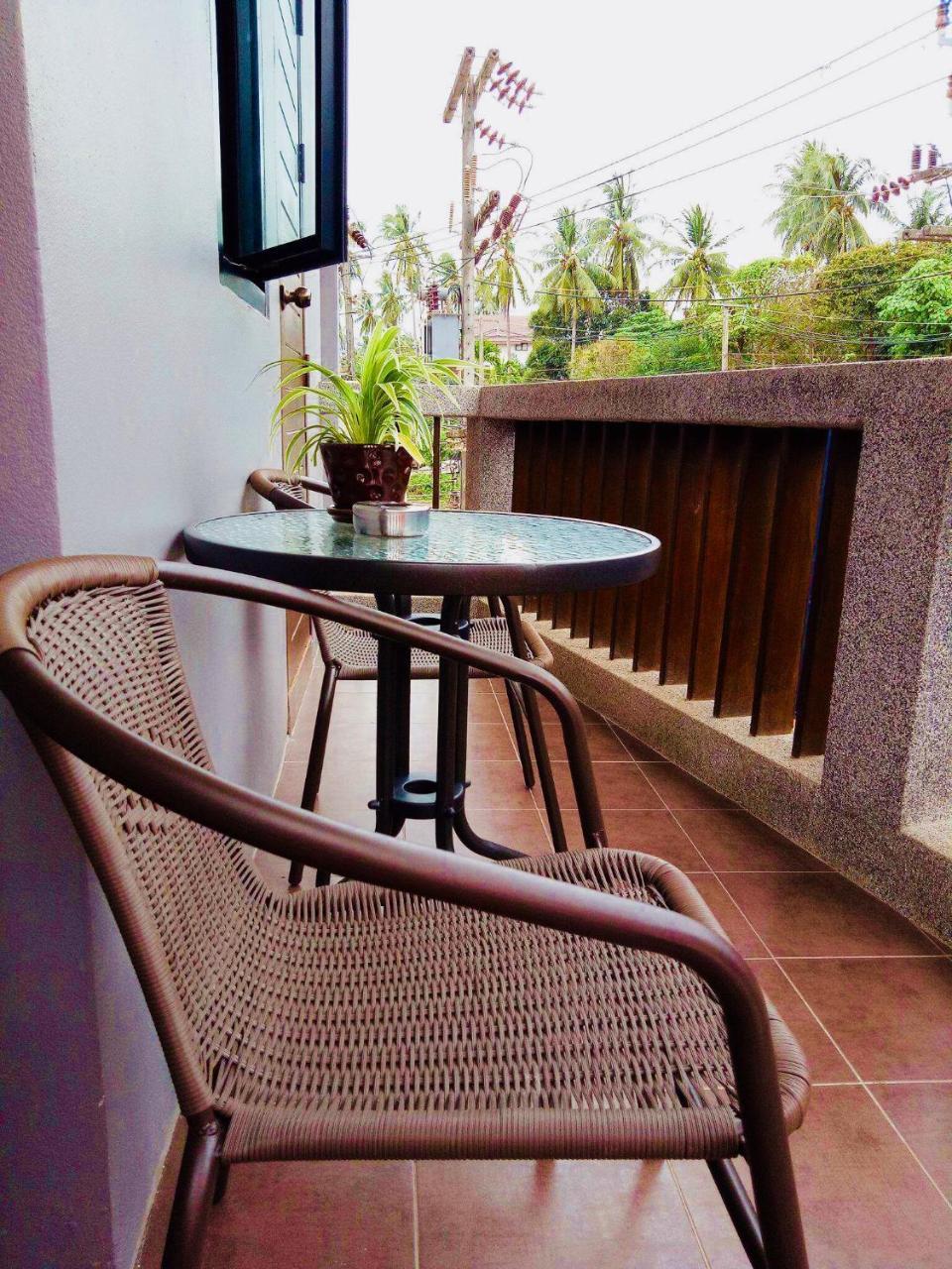 Lanta White's House 2*