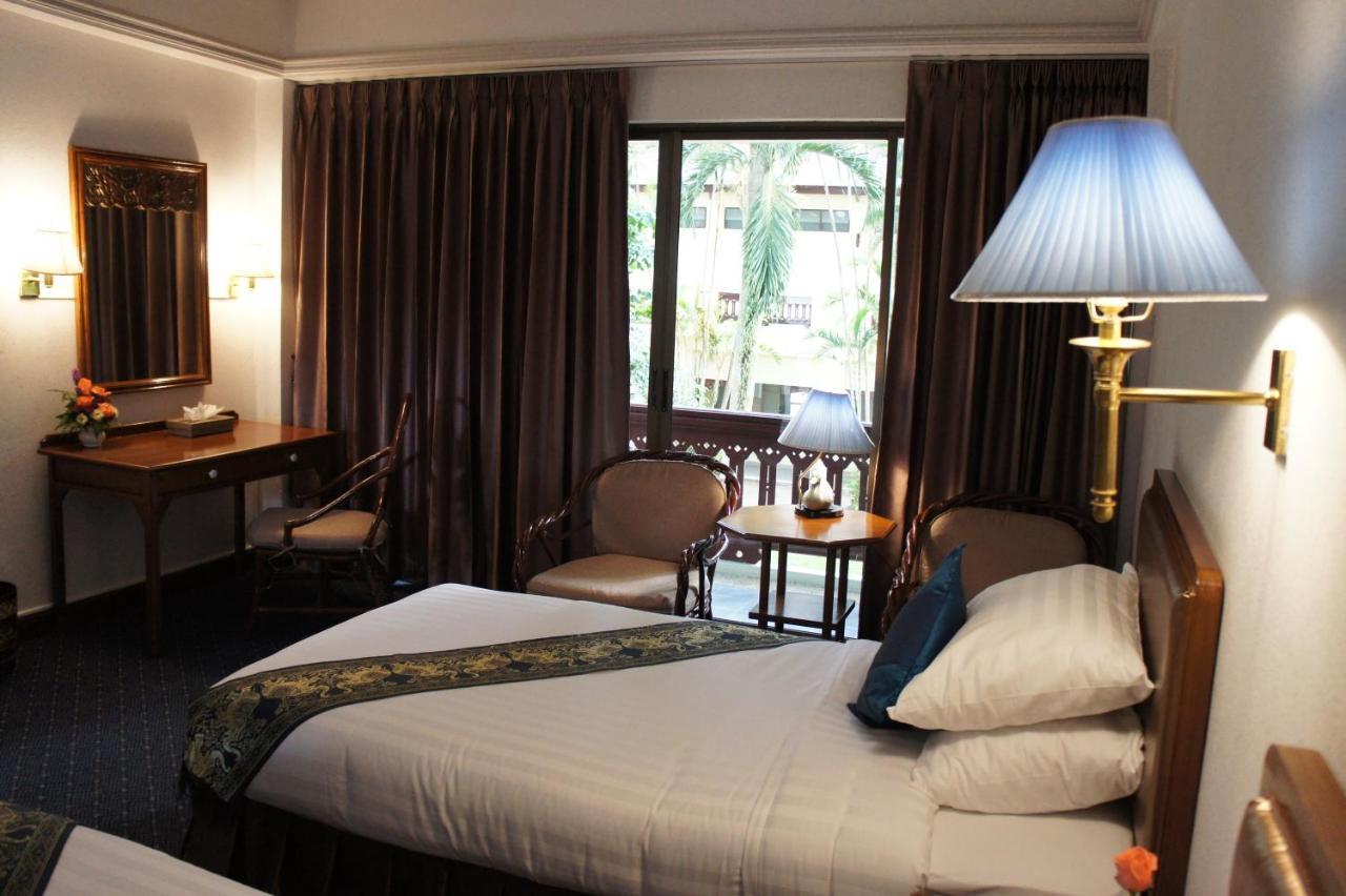 Wiang Indra Riverside Hotel