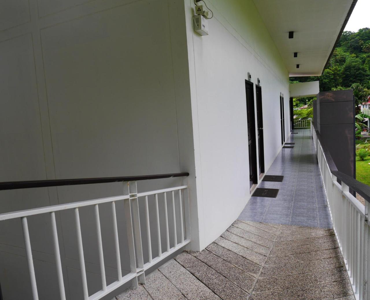 Gypsy Sea View Resort- Island Resort 3*