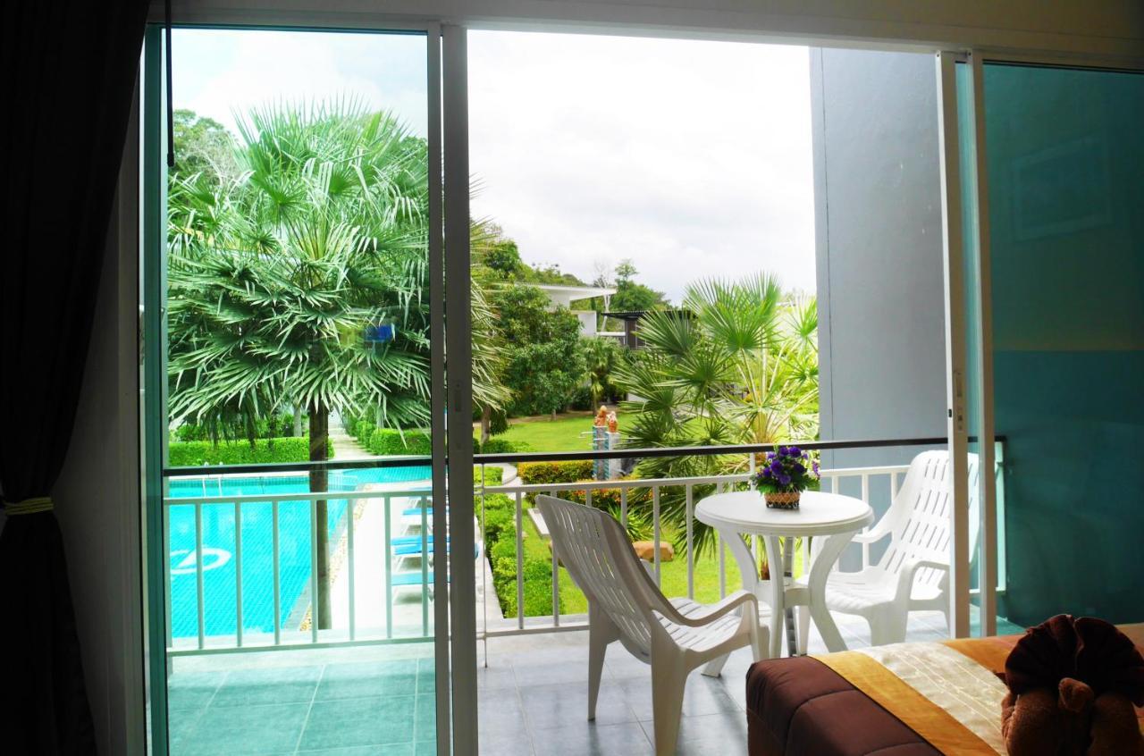 Gypsy Sea View Resort- Island