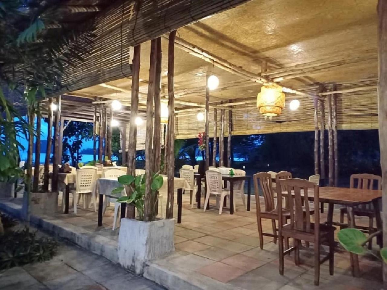 Sand Beach Bungalow Guest house *