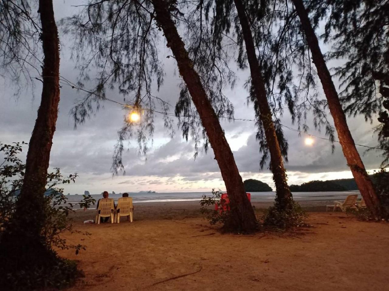 Sand Beach Bungalow