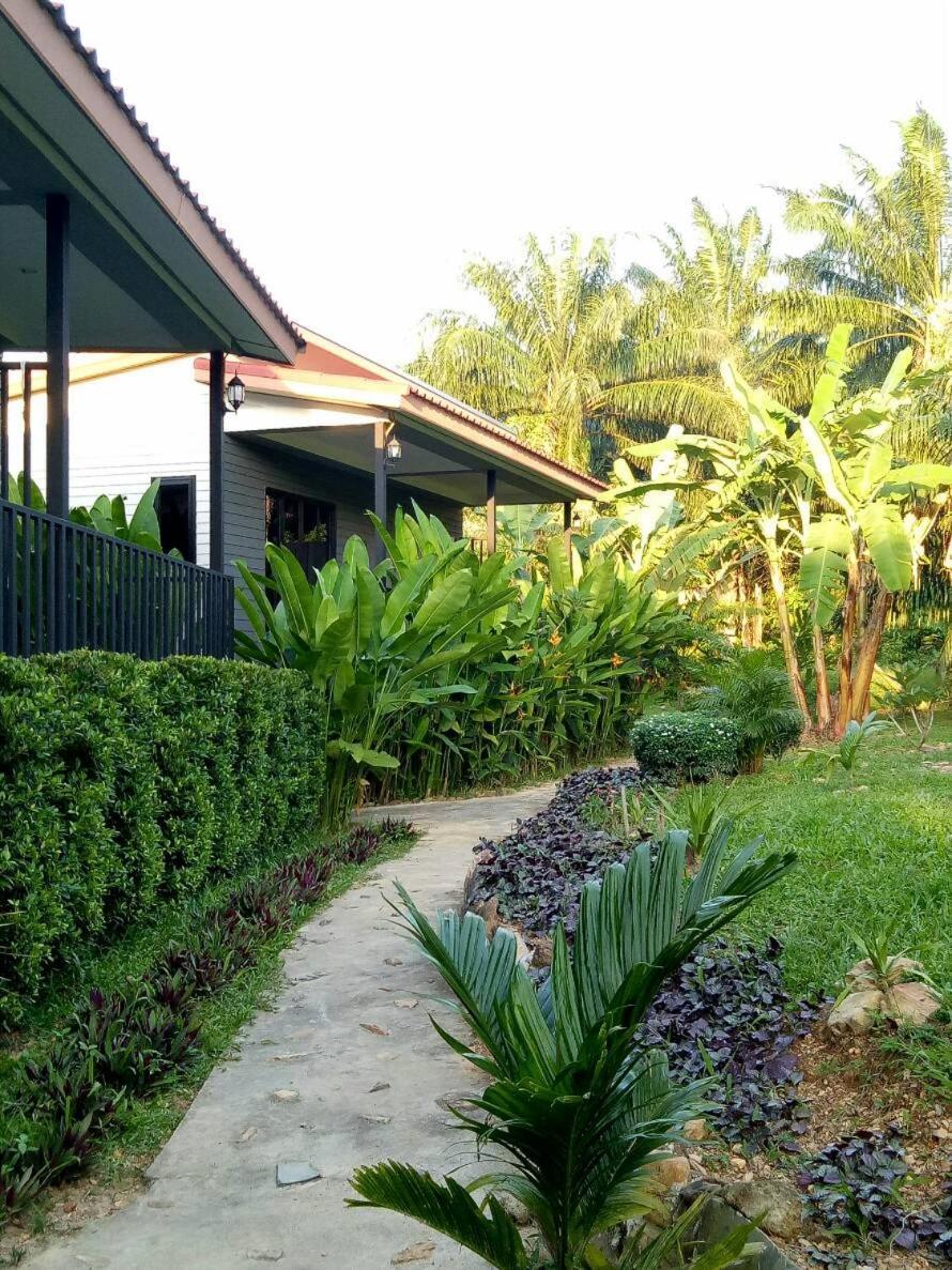 Resort Baan Reenaa Lanta Koh Lanta