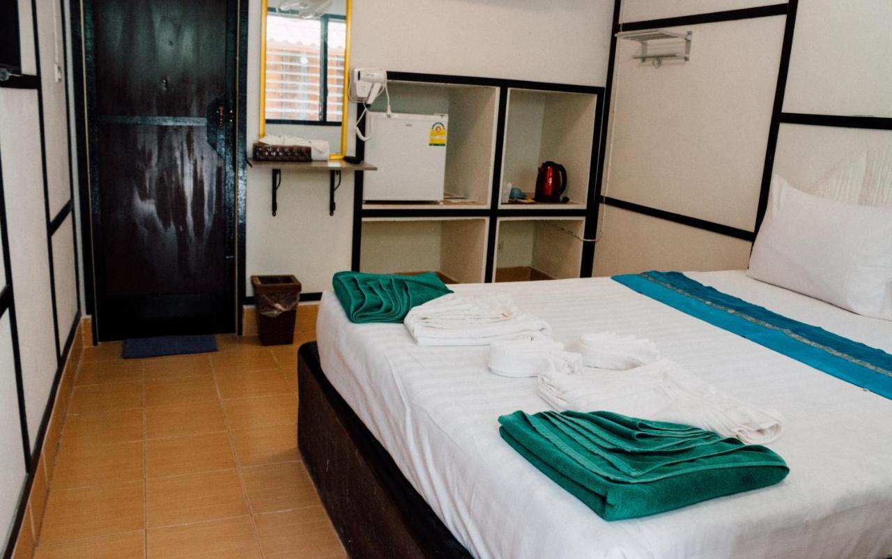 Phi Phi Nice Beach Resort Hotel