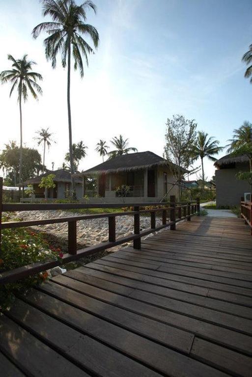 Hutcha Resort