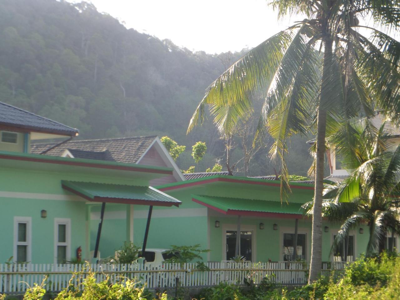Lanta Triple Novel Guest house 2*