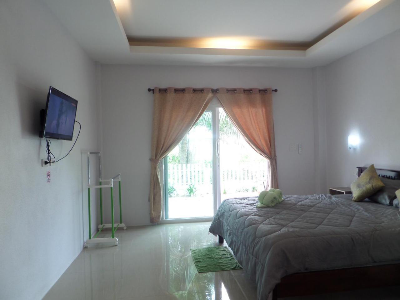 Lanta Triple Novel Guest house 2*