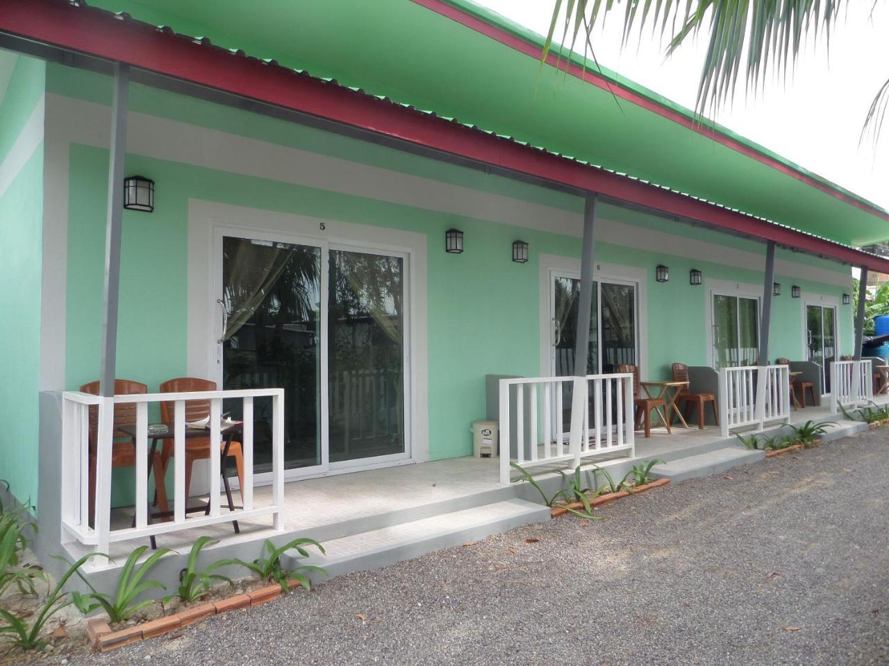 Lanta Triple Novel Guest house 2*