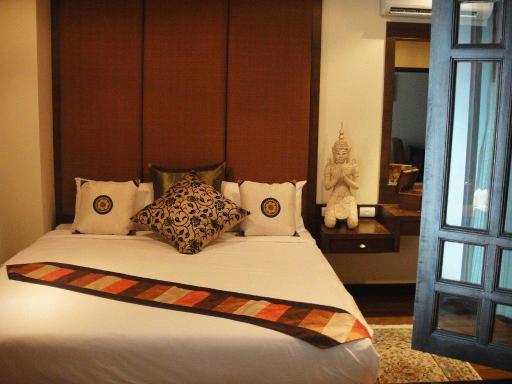Arisara Place *