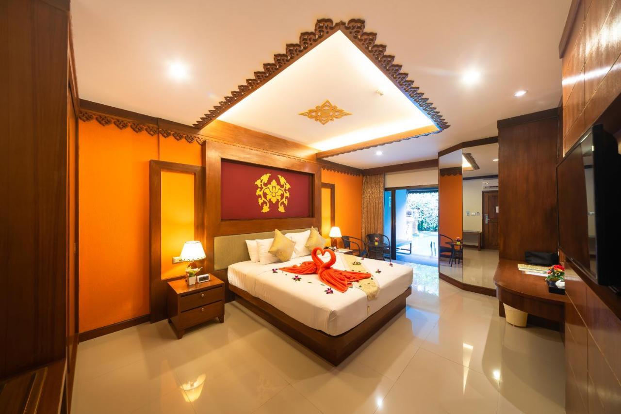 Shanaya & Phuket 4*