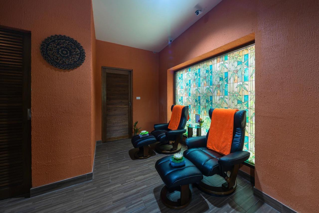 Shanaya & Phuket 4*