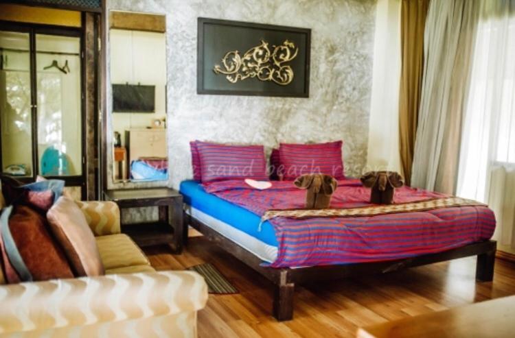 Resort White 3*