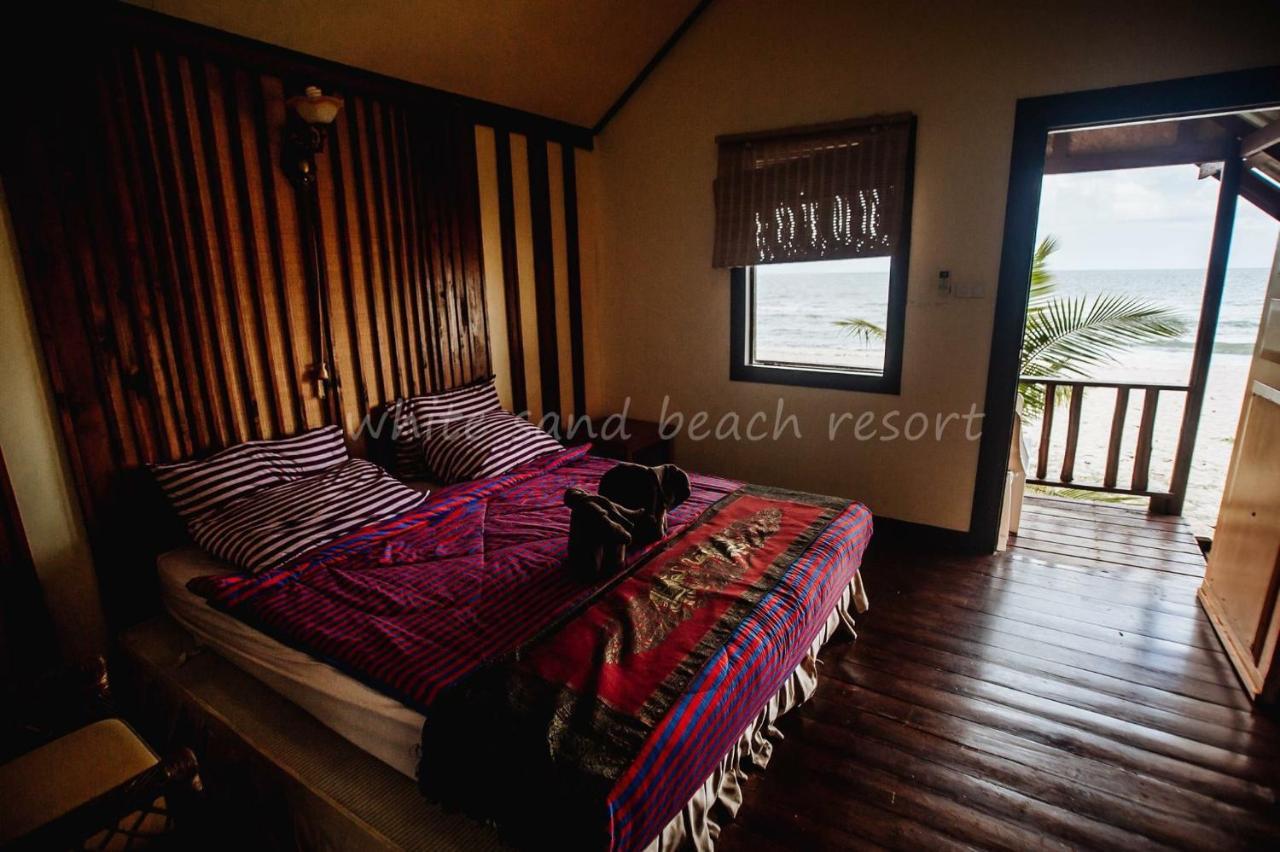 White Resort 3*