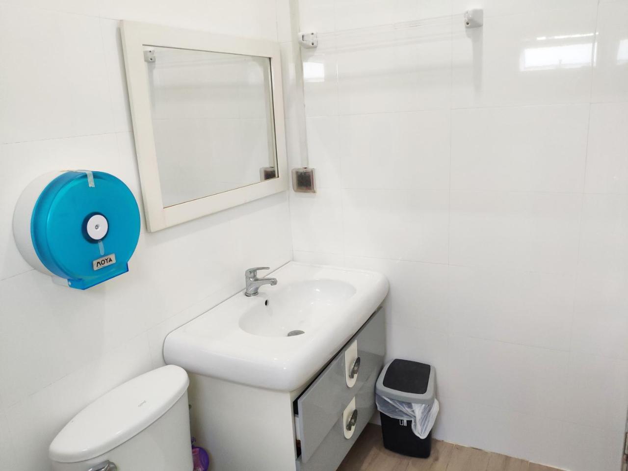 Ninety 9 (adults Only) Hostel *
