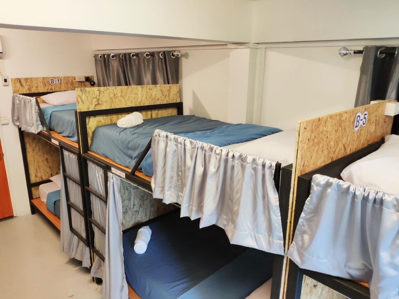 Hostel Ninety 9 (adults Only)
