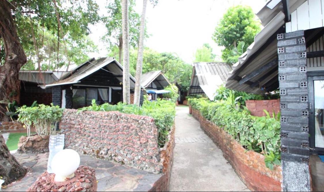 Resort Pine Krabi