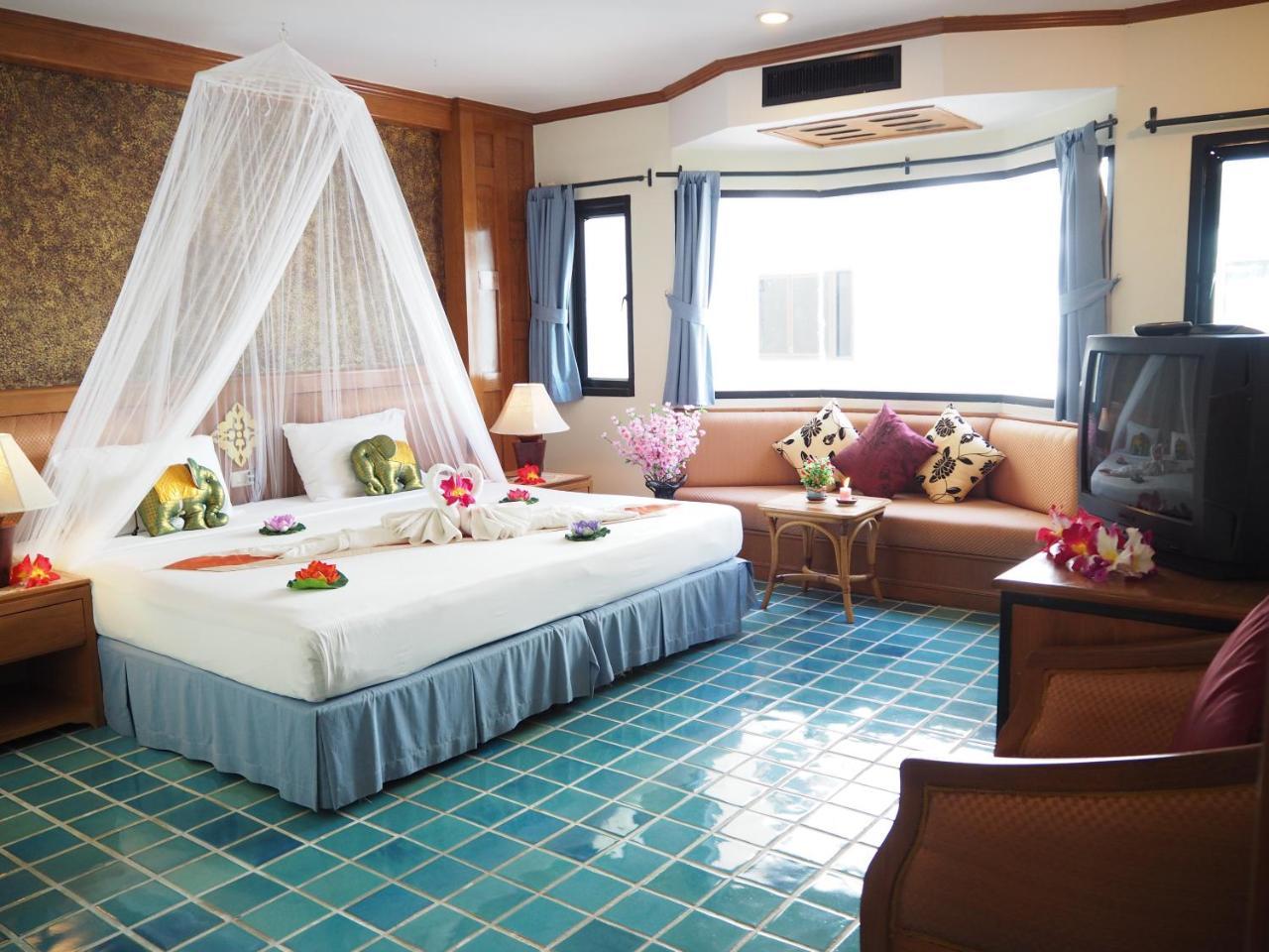 Guest house Your Place Karon