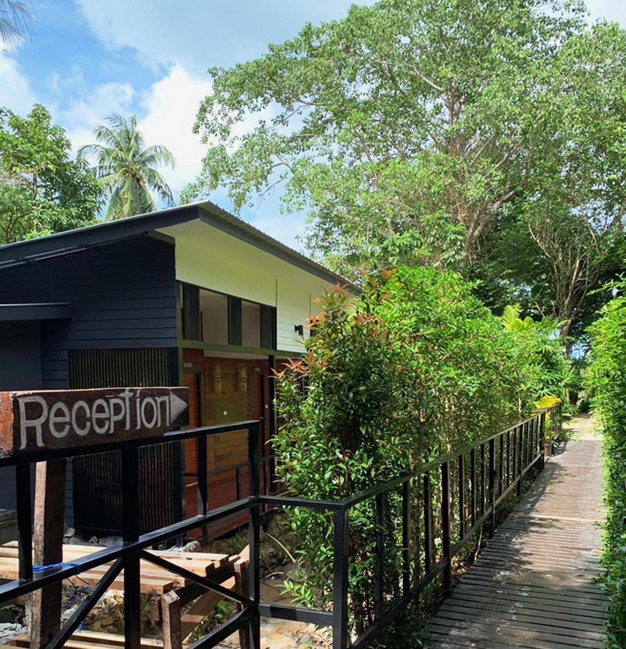 Resort West Coast Beach