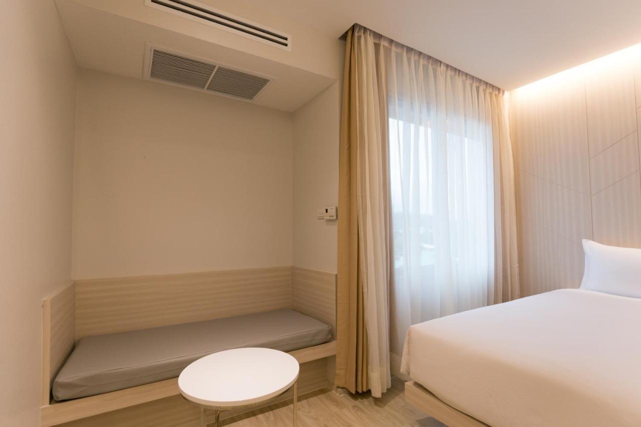 Hotel Crystal Yai Hat Yai