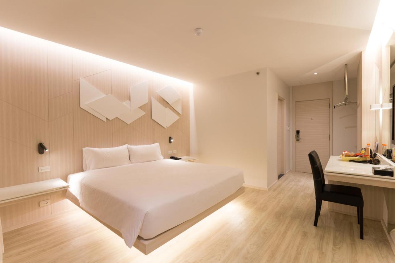 Hotel Crystal Yai 4*