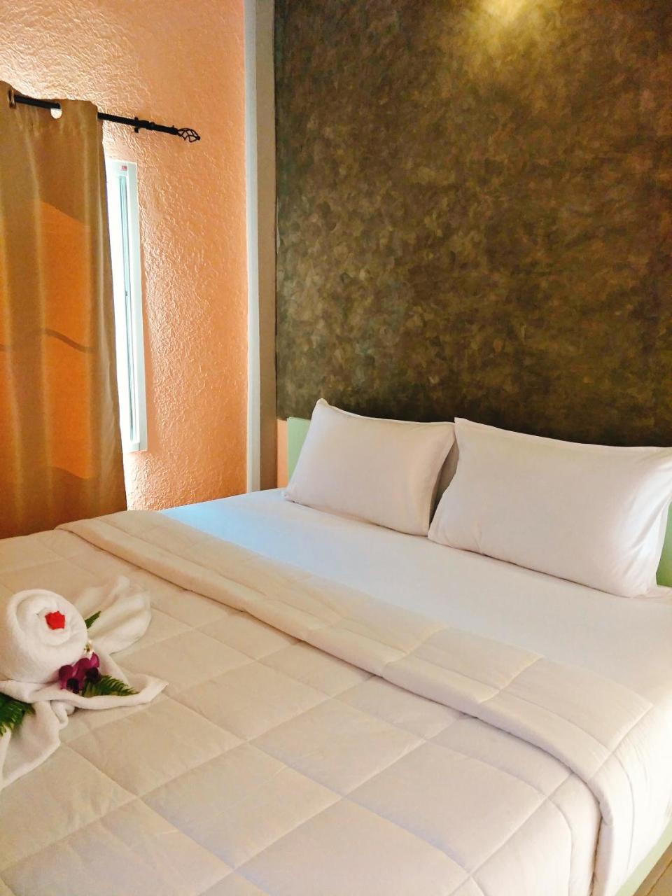 Baan Chid Talay Koh Chang