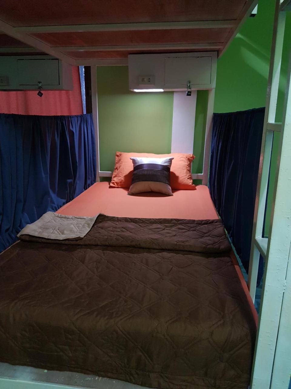 Sleep Tight At Koh Phangan *