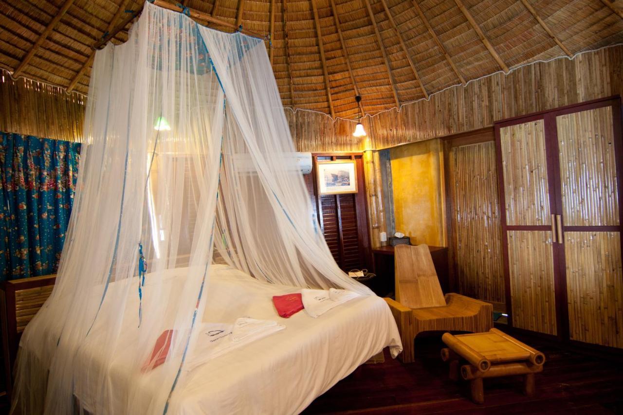Resort Bamboo Huts