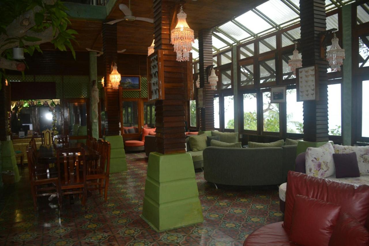 Bamboo Huts Resort