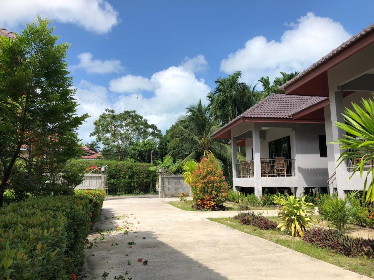 Serenity 3* Mae Nam