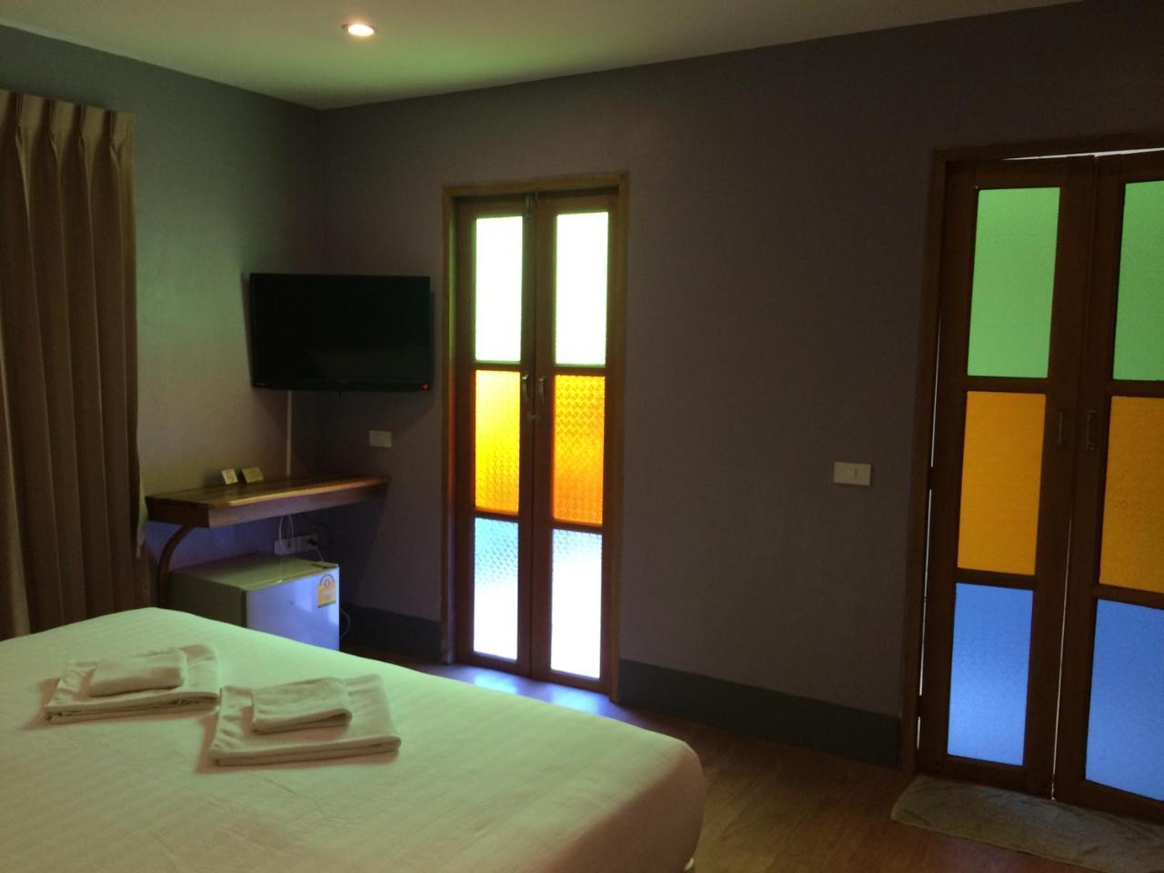 Apple Beachfront 3*
