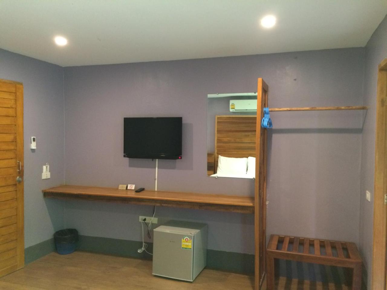 Apple Beachfront 3* Trat