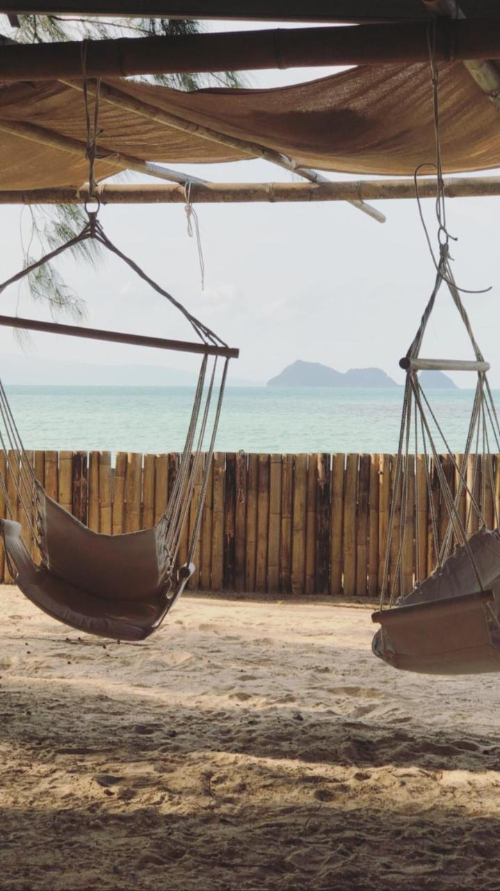 Beachub - Coworking Village 3*