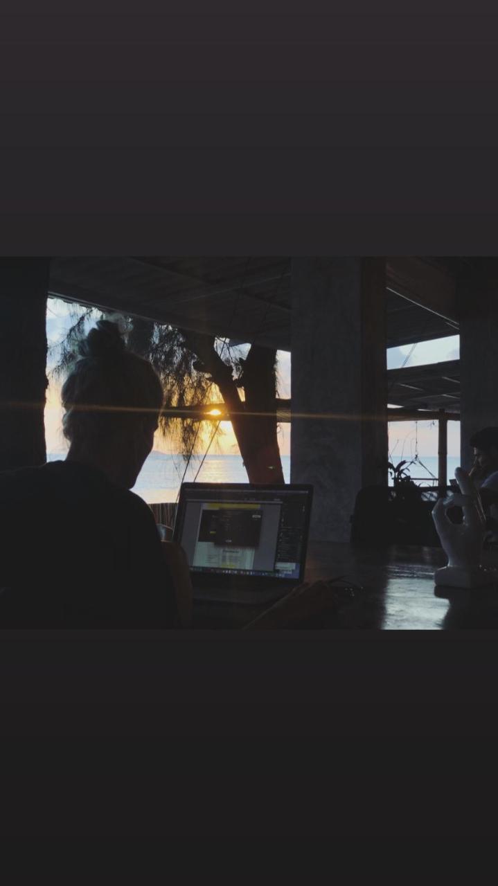 Beachub - Coworking Village Hotel