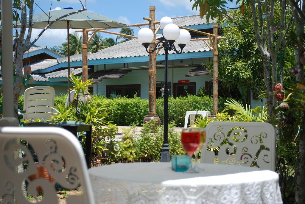 Hotel The Samui Native