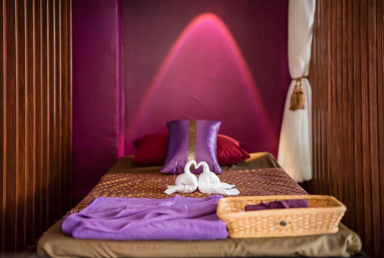 Anchan & 4* Hua Hin