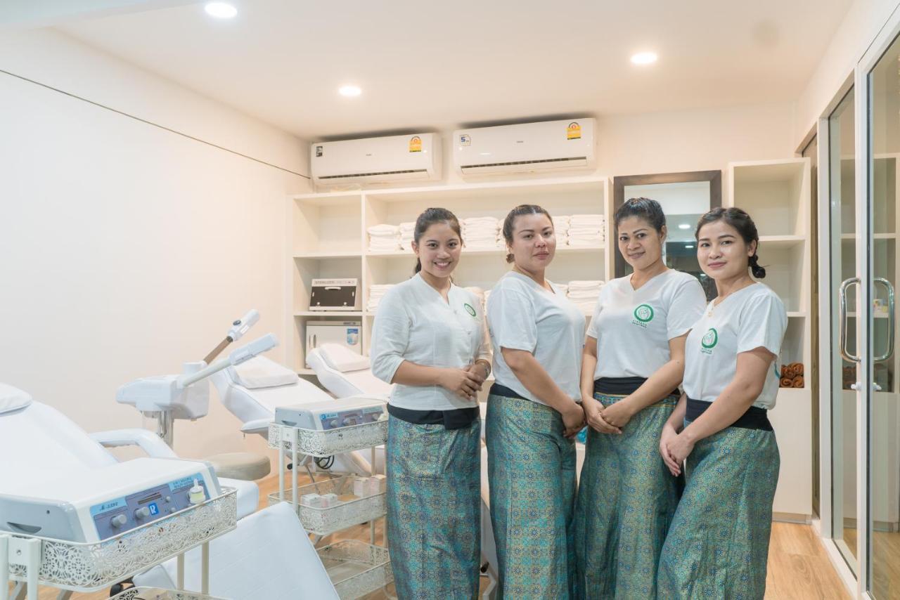 Destinaation Boutique By The Sea
