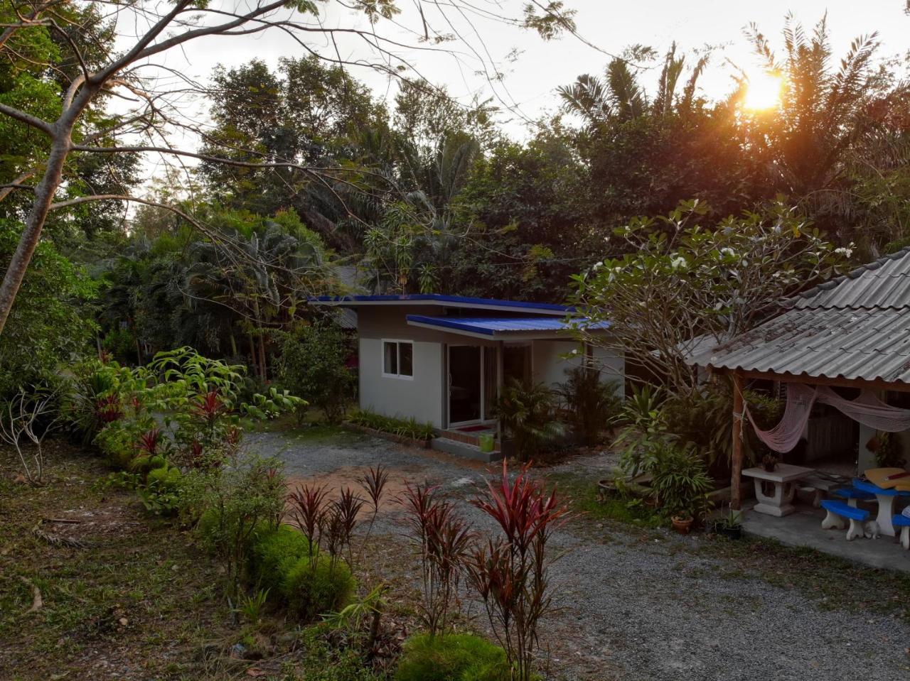 Sabaidee Guest house 3*