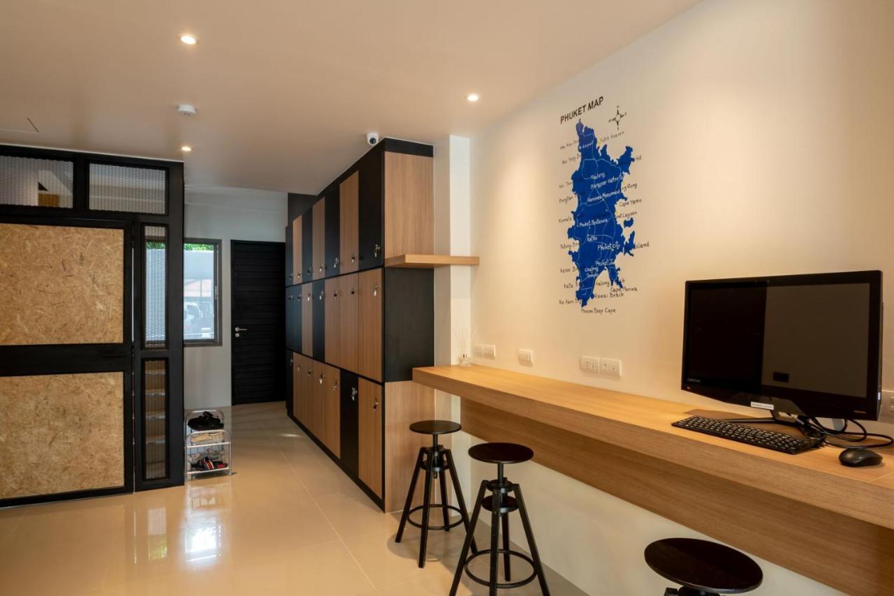 Stay@kata Poshtel Karon
