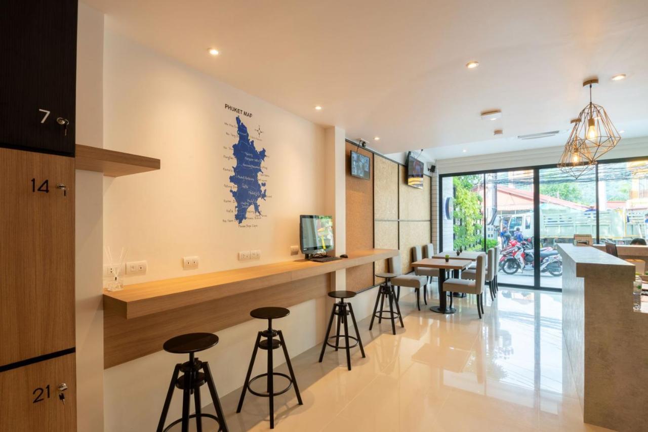 Stay@kata Poshtel Karon