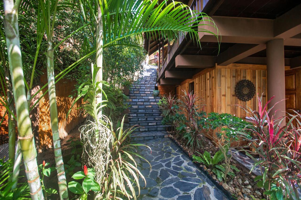 Resort Beyond The Blue Horizon Boutique