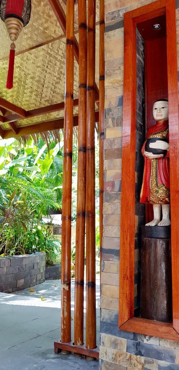 Resort Beyond The Blue Horizon Boutique